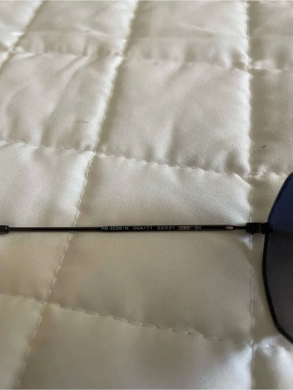 Ray-Ban Women’s Black Metal Frame Sunglasses with Brown Leather Case